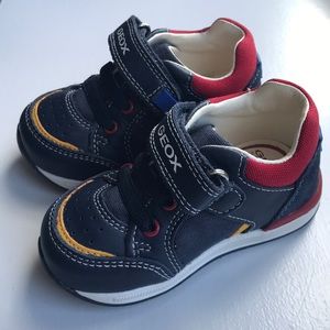 Baby Geox runners